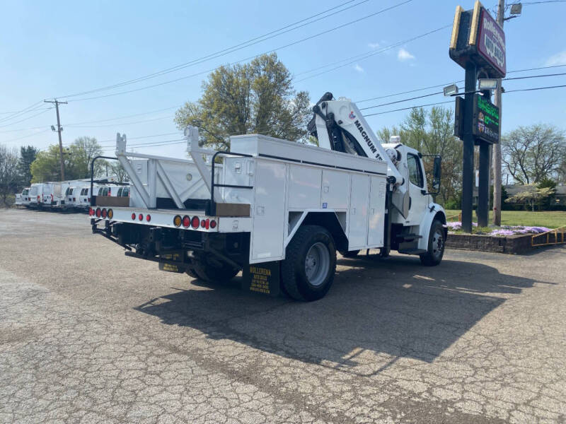 2008 Freightliner M2 106
