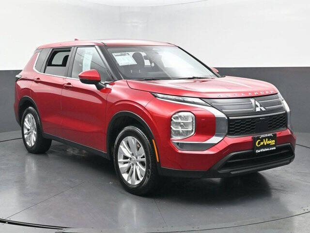 2025 Mitsubishi Outlander ES