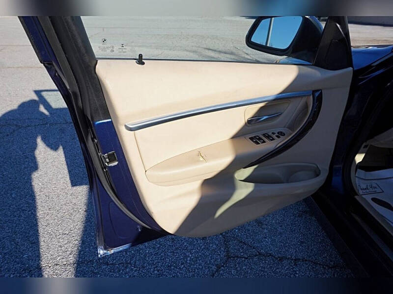 2016 BMW 3 Series 328i