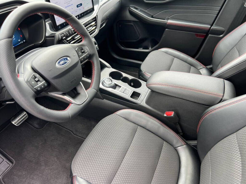 2024 Ford Escape ST-Line Select