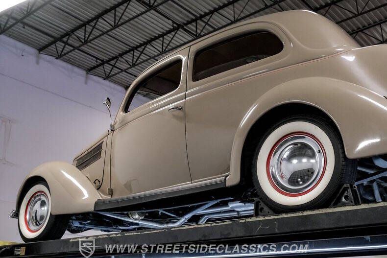 1936 Ford Tudor
