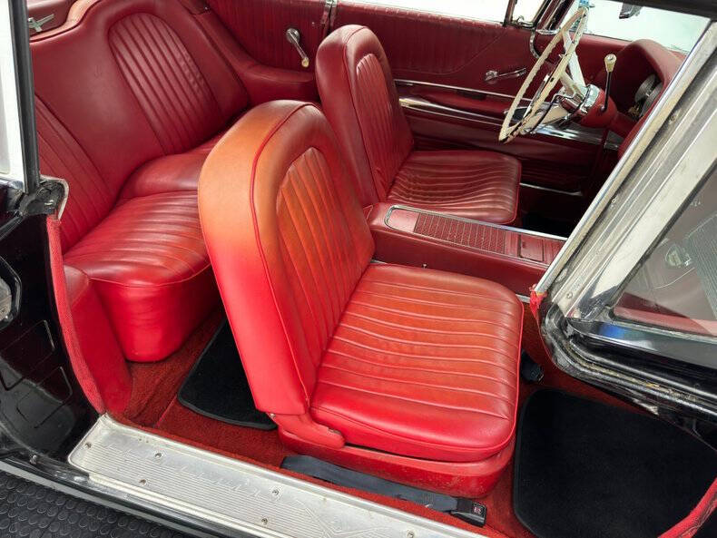 1960 Ford Thunderbird