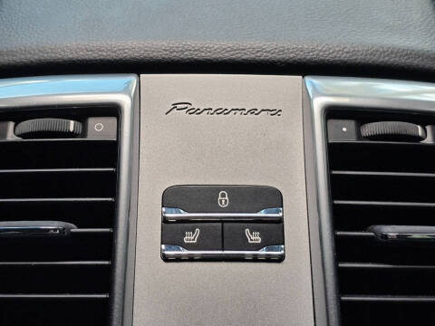 2015 Porsche Panamera S E-Hybrid