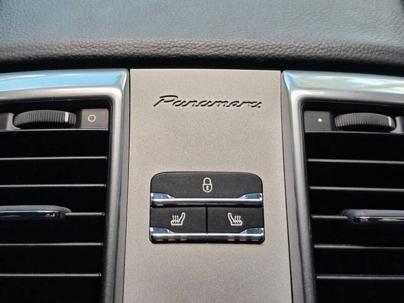 2015 Porsche Panamera S E-Hybrid