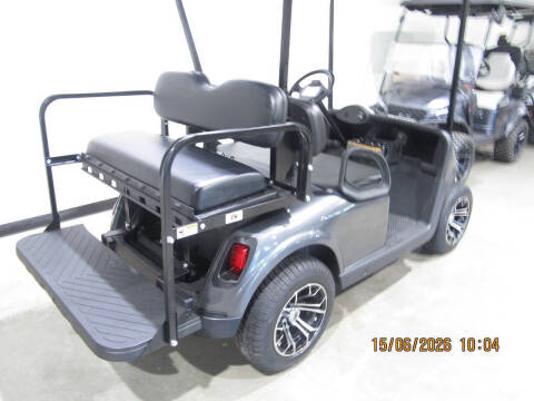 2020 E-Z-GO RXV 4