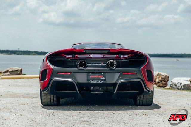 2016 McLaren 675LT