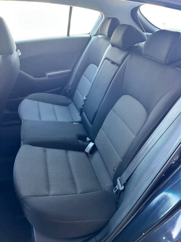 2017 Kia Forte5 LX