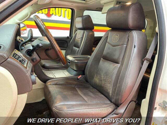 2011 Cadillac Escalade Platinum Edition