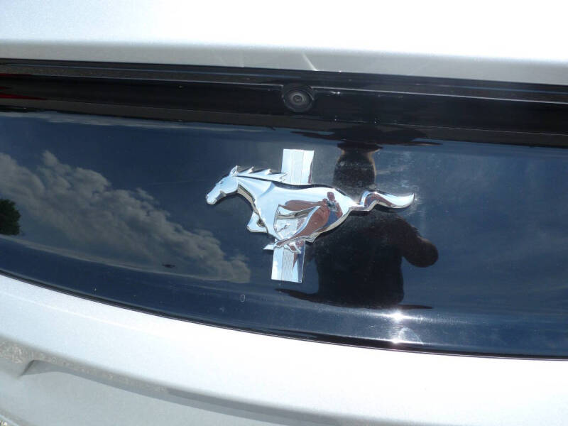 2016 Ford Mustang V6