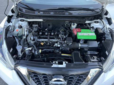 2019 Nissan Kicks S