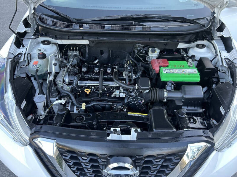 2019 Nissan Kicks S