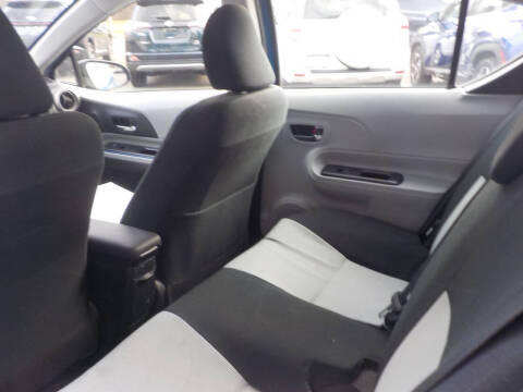 2013 Toyota Prius c Two