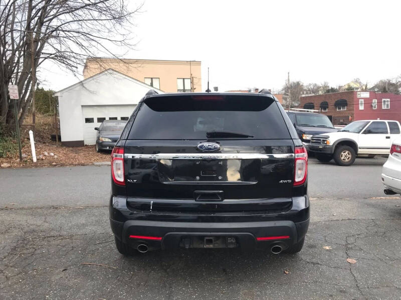2011 Ford Explorer XLT