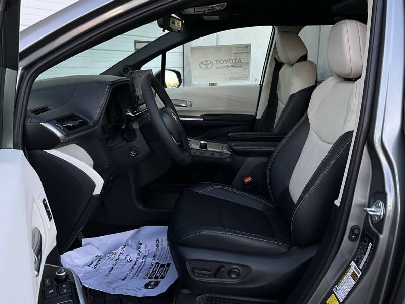 2026 Toyota Sienna Limited 7-Passenger