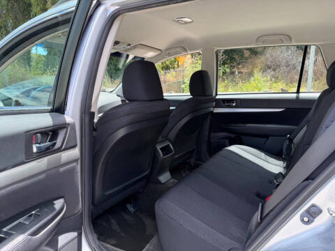 2012 Subaru Outback 2.5i