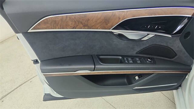 2022 Audi A8 L quattro 55 TFSI