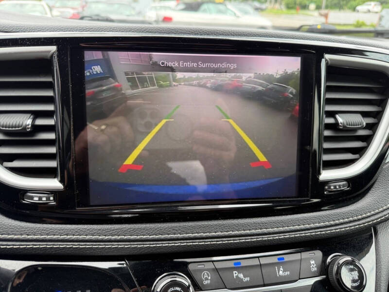 2021 Chrysler Pacifica Touring
