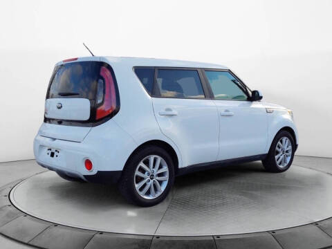 2019 Kia Soul +