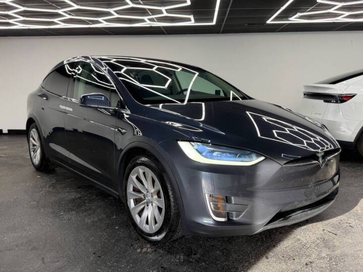 2017 Tesla Model X 90D