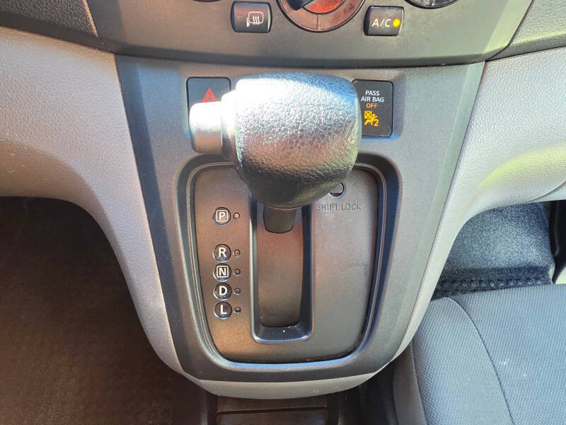 2017 Nissan NV200