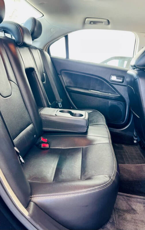 2011 Ford Fusion SEL