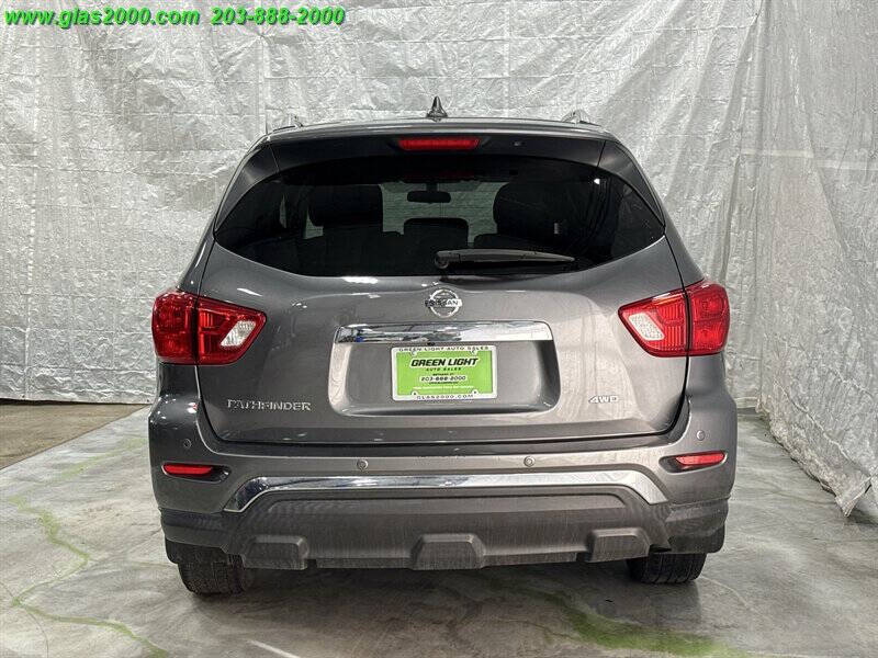 2019 Nissan Pathfinder S