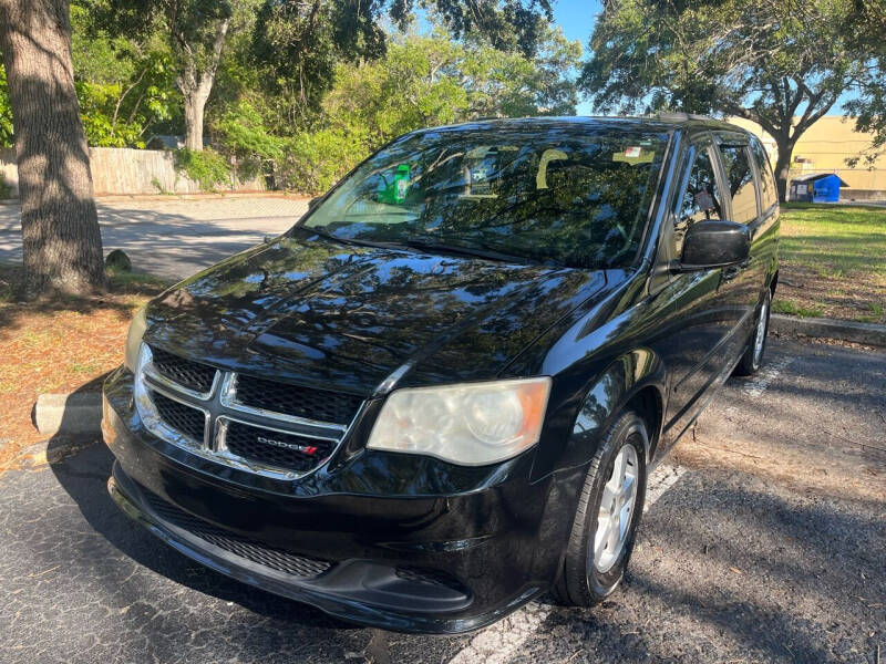 2013 Dodge Grand Caravan for sale at Florida Prestige Collection in Saint Petersburg FL