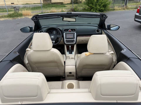 2012 Volkswagen Eos Executive SULEV