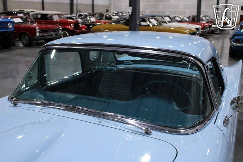 1957 Ford Thunderbird