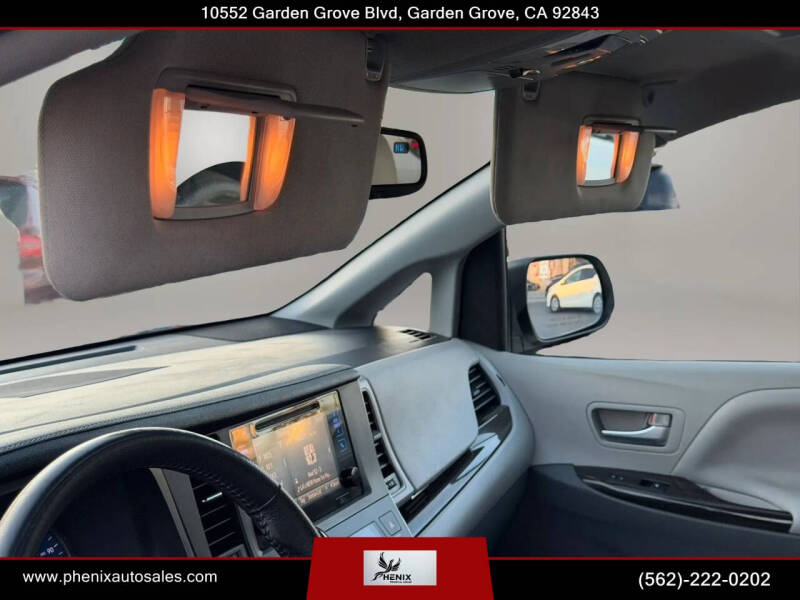 2015 Toyota Sienna