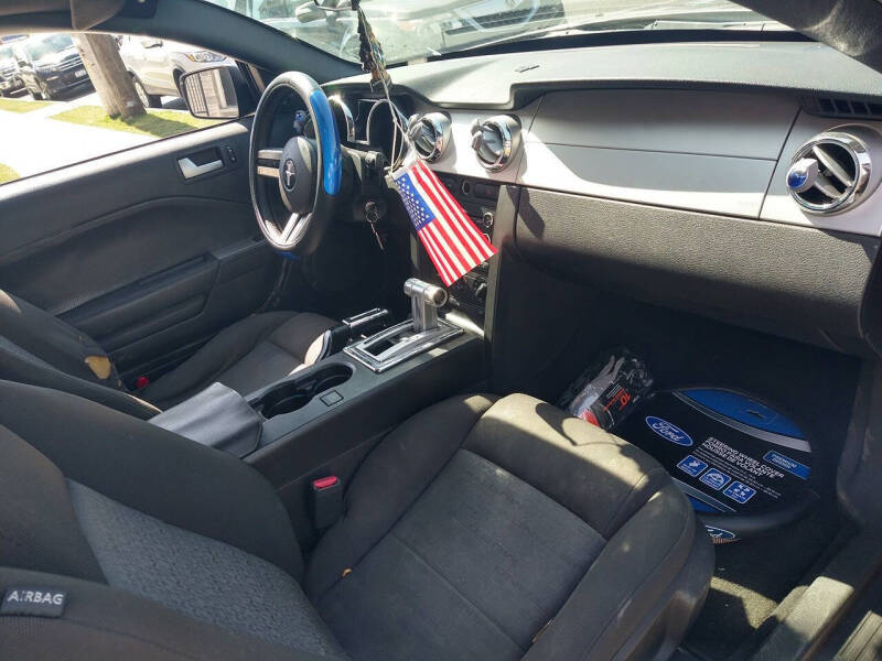2009 Ford Mustang V6 Premium