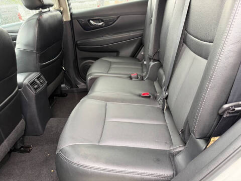 2017 Nissan Rogue SL