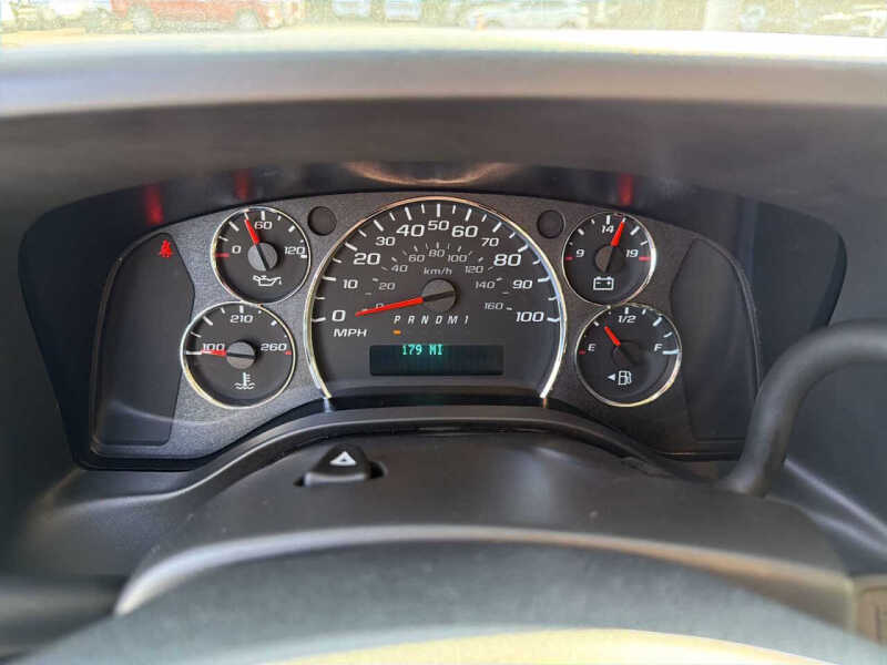 2025 GMC Savana 2500