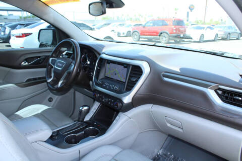 2017 GMC Acadia SLT-1