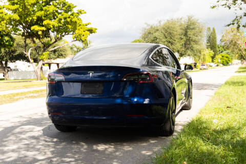 2020 Tesla Model 3 Standard Range