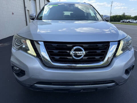2018 Nissan Pathfinder SL