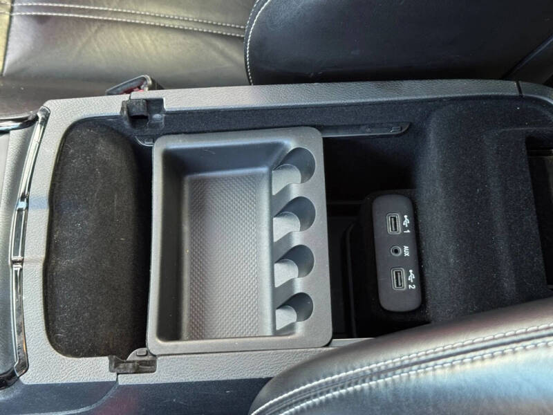 2023 Chrysler 300 S V6