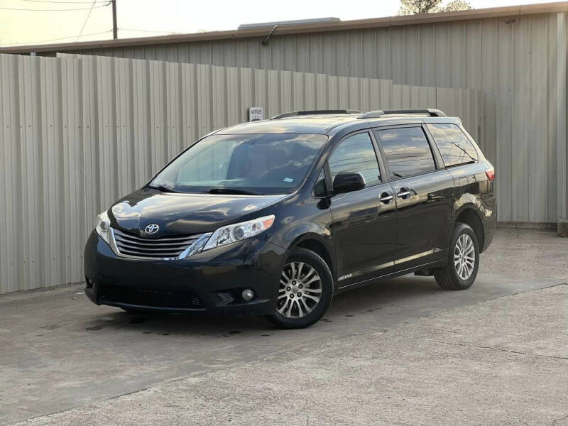 2015 Toyota Sienna for sale at Allen Auto Sales in Dallas TX