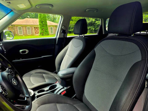 2018 Kia Soul +