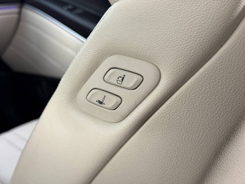 2021 Genesis GV80 2.5T