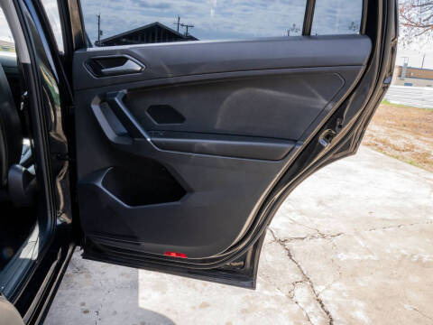 2018 Volkswagen Tiguan 2.0T SEL Premium