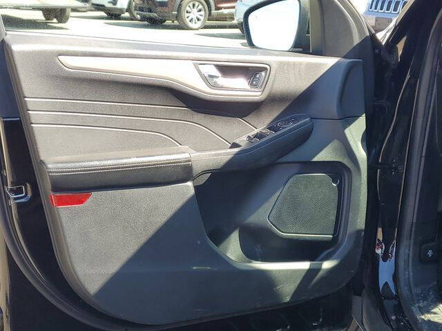 2021 Ford Escape SEL
