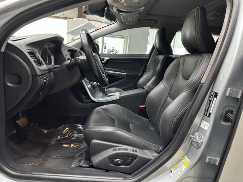 2018 Volvo V60 T5 Dynamic