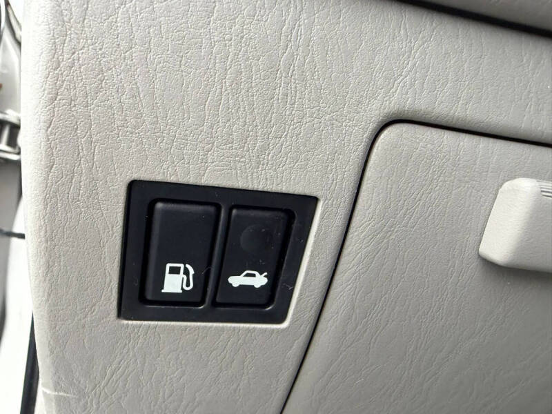 2004 Lexus ES 330