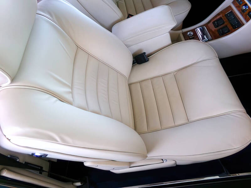 1989 Rolls-Royce Corniche