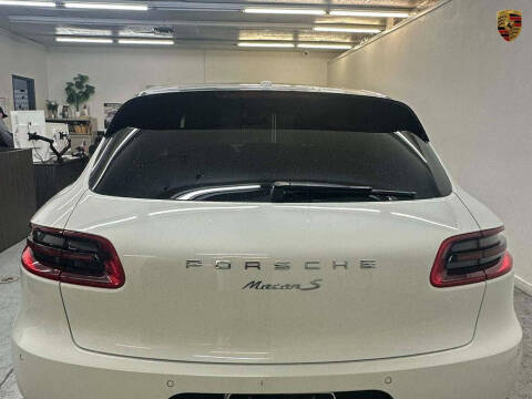 2015 Porsche Macan S