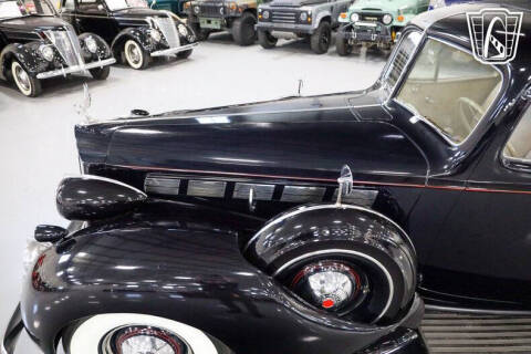 1938 Packard Super Eight