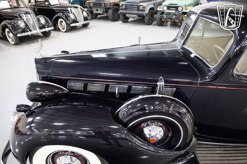 1938 Packard Super Eight