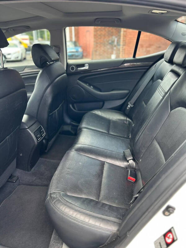 2014 Kia Cadenza Premium