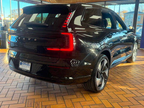 2025 Volvo EX90 Twin Plus 7P